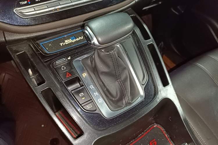 Used GAC Trumpchi M6 2019 270T DCT Prestige Edition (7-seater) China VI Gear Lever