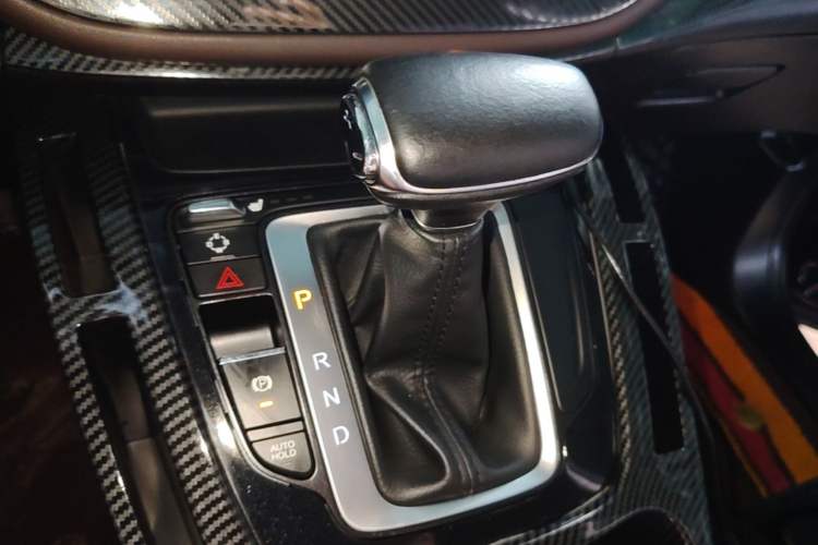 Used GAC Trumpchi M6 2019 270T Automatic Luxury Edition (7-seater) China V Standard Gear Lever