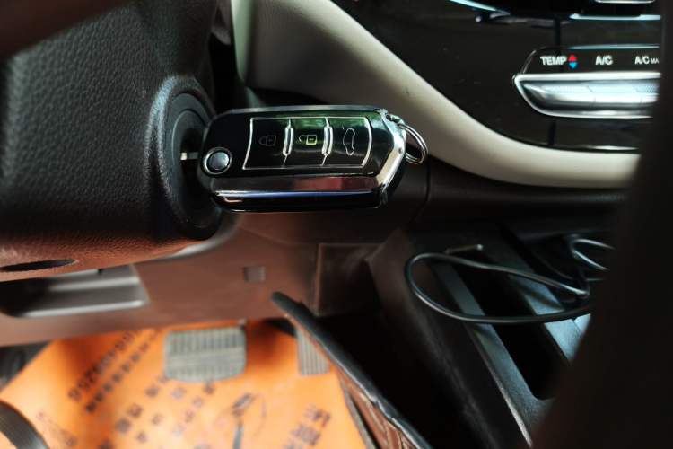 Used GAC Trumpchi M6 2019 270T DCT Elite Edition (7-seater) China VI Interior 1