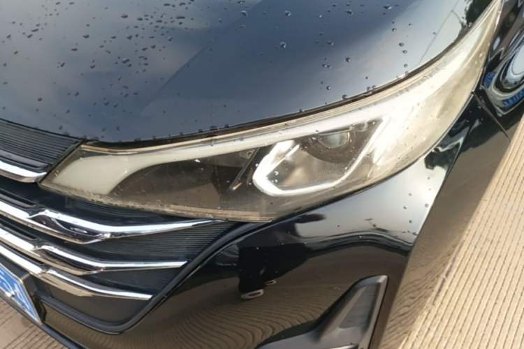 Used GAC Trumpchi M6 2019 270T DCT Luxury Edition (7-seater) China VI Left Front Headlight