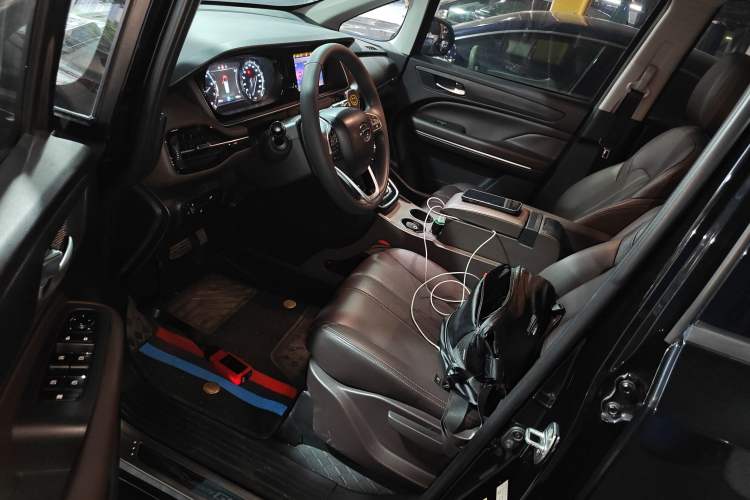 Used GAC Trumpchi M6 2019 270T Automatic Luxury Edition (6-seater) - China V Standard Left Front Seat