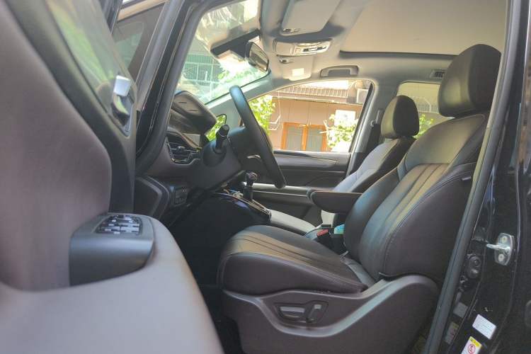 Used GAC Trumpchi M6 2019 270T Automatic Prestige Edition (6-seater) China V standard Left Front Seat