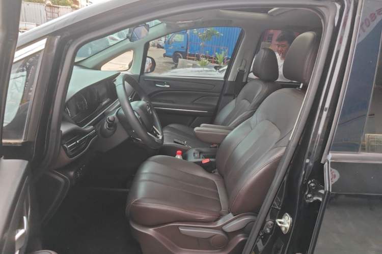 Used GAC Trumpchi M6 2019 270T DCT Luxury Edition (7-seater) China VI Left Front Seat