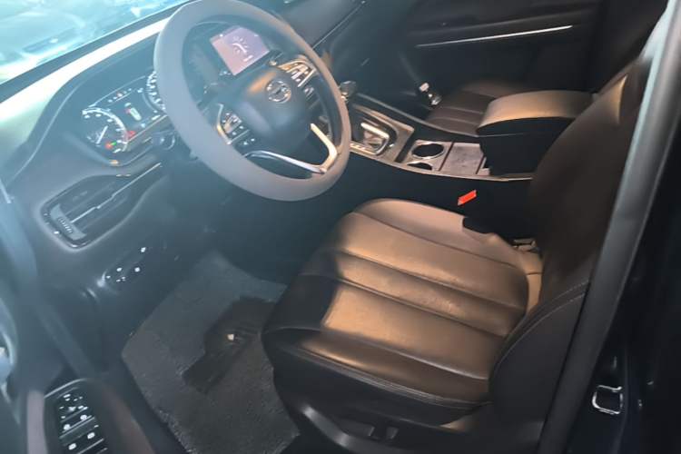 Used GAC Trumpchi M6 2019 270T Automatic Luxury Edition (7-seater) China V Standard Left Front Seat