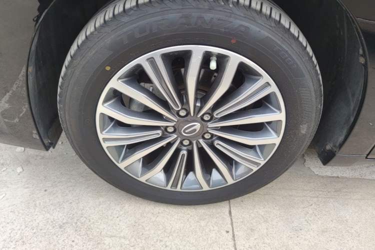 Used GAC Trumpchi M6 2019 270T Automatic Prestige Edition (7-seater) China V Standard Left Front Wheel Hub