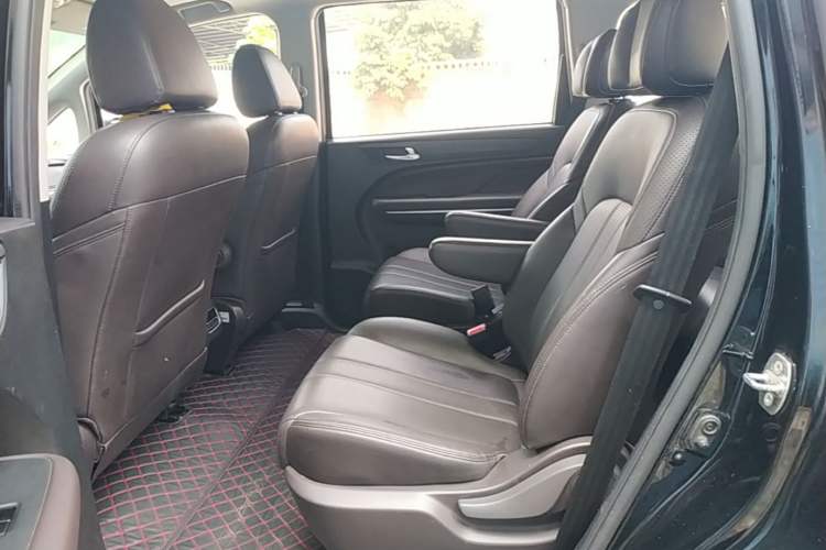 Used GAC Trumpchi M6 2019 270T DCT Luxury Edition (6-seater) China VI Left Rear Seat