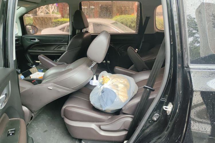 Used GAC Trumpchi M6 2019 270T Automatic Luxury Edition (7-seater) China V Standard Left Rear Seat