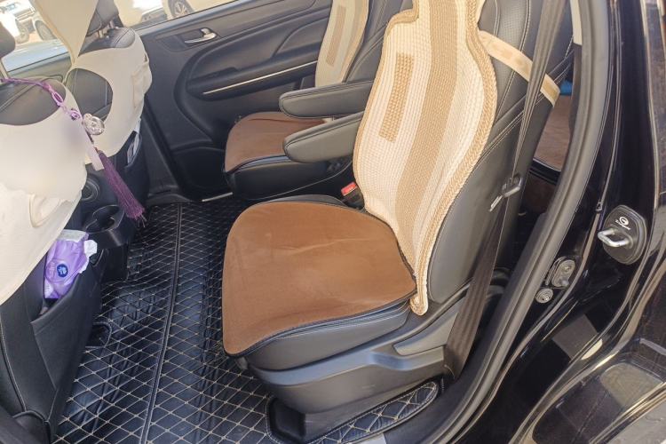 Used GAC Trumpchi M6 2019 270T DCT Luxury Edition (7-seater) China VI Left Rear Seat
