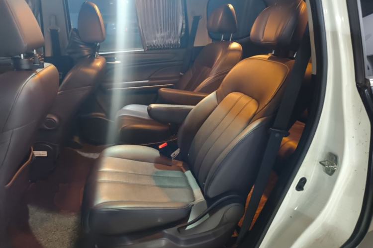 Used GAC Trumpchi M6 2019 270T Automatic Luxury Edition (7-seater) China V Standard Left Rear Seat