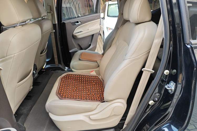 Used GAC Trumpchi M6 2019 270T Automatic Elite Edition (7-seater) China V Standard Left Rear Seat