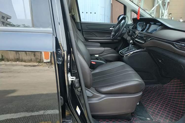 Used GAC Trumpchi M6 2019 270T DCT Luxury Edition (6-seater) China VI Right Front Seat