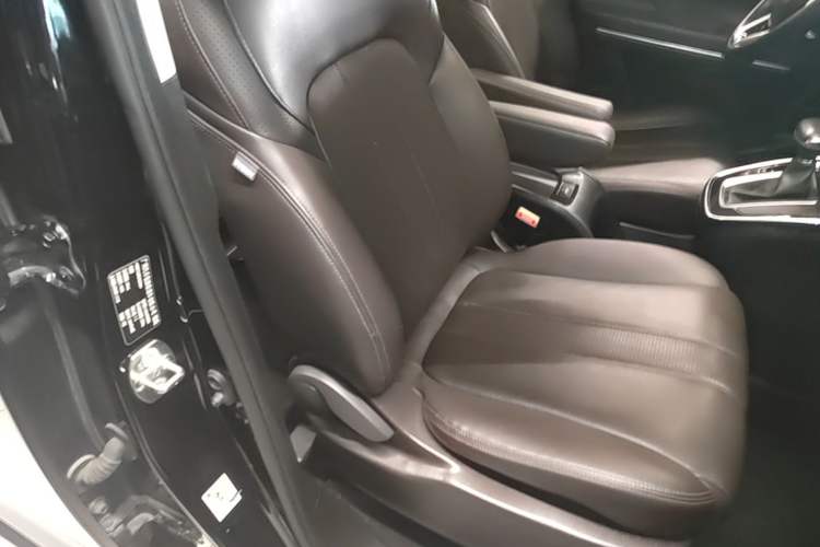 Used GAC Trumpchi M6 2019 270T DCT Luxury Edition (7-seater) China VI Right Front Seat