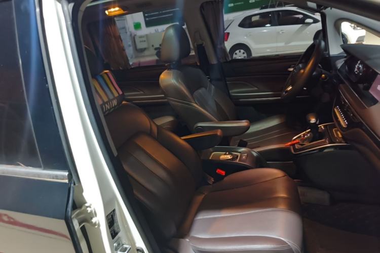 Used GAC Trumpchi M6 2019 270T Automatic Luxury Edition (7-seater) China V Standard Right Front Seat