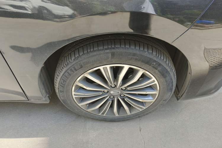 Used GAC Trumpchi M6 2019 270T Automatic Prestige Edition (6-seater) China V standard Right Front Wheel Hub