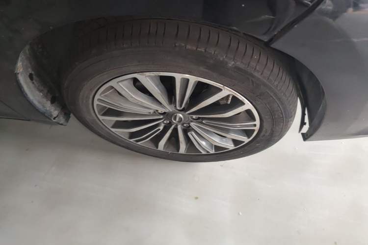 Used GAC Trumpchi M6 2019 270T Automatic Luxury Edition (7-seater) China V Standard Right Front Wheel Hub
