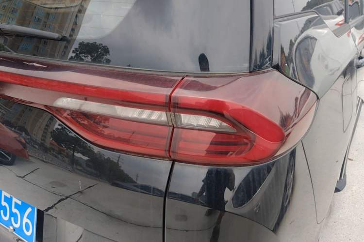 Used GAC Trumpchi M6 2019 270T Automatic Luxury Edition (7-seater) China V Standard Right Rear Taillight