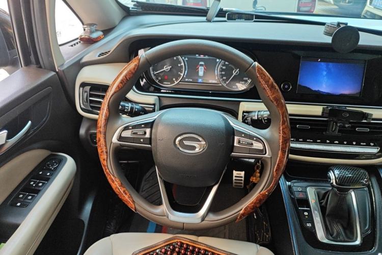 Used GAC Trumpchi M6 2019 270T Automatic Elite Edition (7-seater) China V Standard Steering Wheel