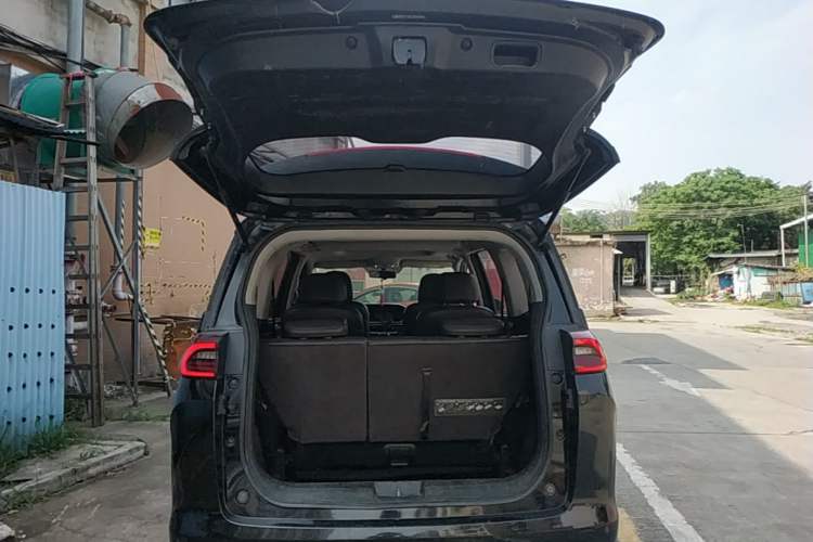 Used GAC Trumpchi M6 2019 270T DCT Luxury Edition (6-seater) China VI Trunk