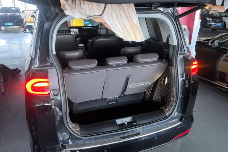 Used GAC Trumpchi M6 2019 270T Automatic Luxury Edition (7-seater) China V Standard Trunk