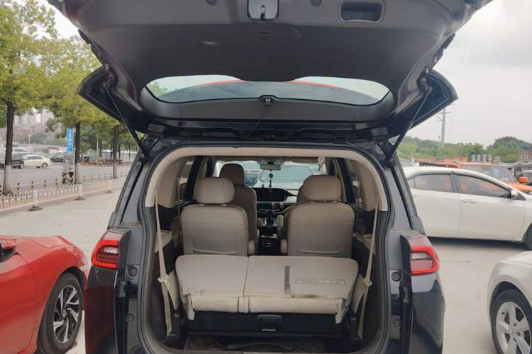 Used GAC Trumpchi M6 2019 270T Automatic Luxury Edition (7-seater) China V Standard Trunk