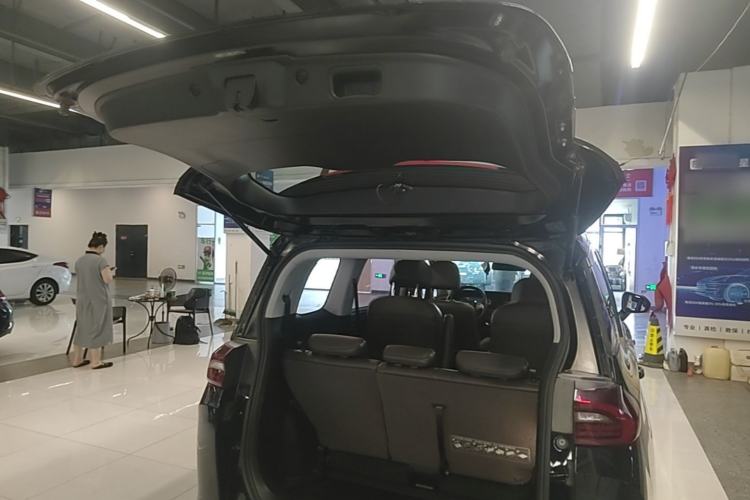 Used GAC Trumpchi M6 2019 270T DCT Luxury Edition (7-seater) China VI Trunk