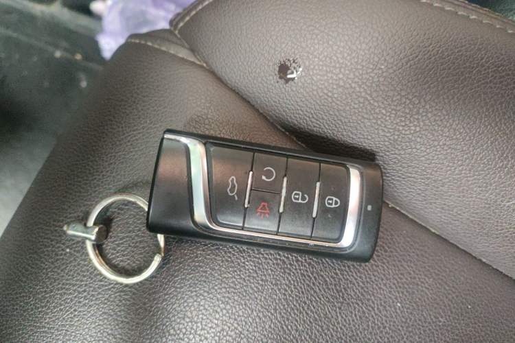 Used GAC Trumpchi M6 2019 270T Automatic Luxury Edition (7-seater) China V Standard Vehicle Key