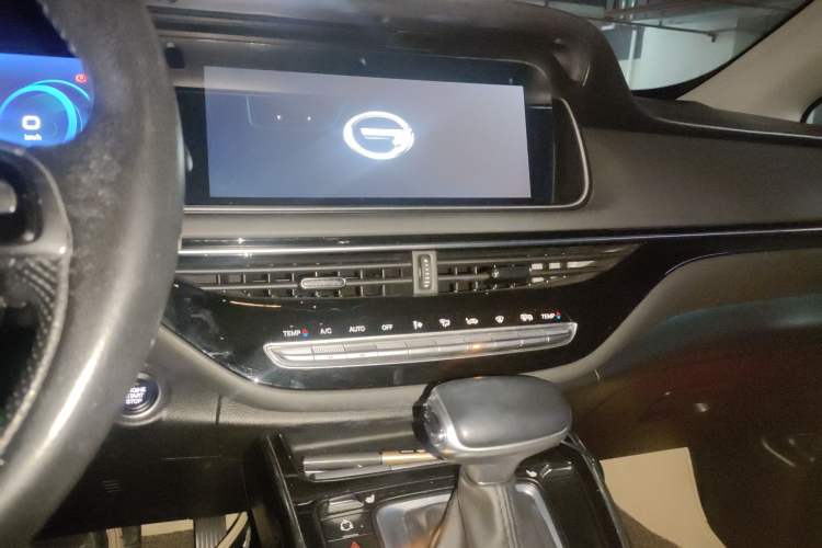 Used GAC Trumpchi M6 2019 270T DCT Prestige Edition (7-seater) China VI Audio And AC Panel