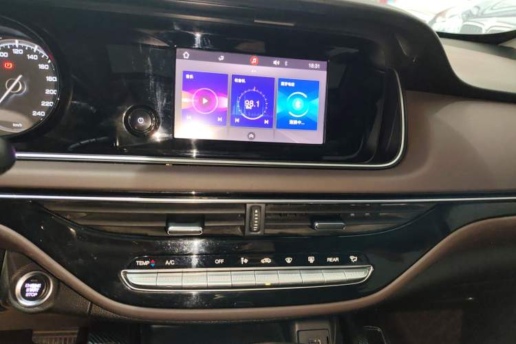 Used GAC Trumpchi M6 2019 270T DCT Luxury Edition (7-seater) China VI Audio And AC Panel