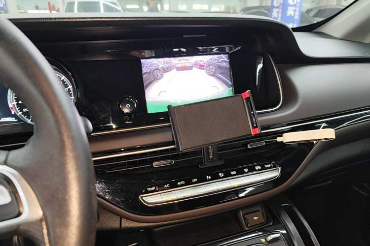 Used GAC Trumpchi M6 2019 270T DCT Luxury Edition (7-seater) China VI Audio And AC Panel