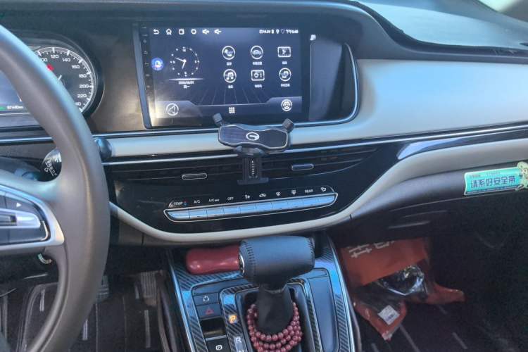 Used GAC Trumpchi M6 2019 270T DCT Elite Edition (7-seater) China VI Audio And AC Panel