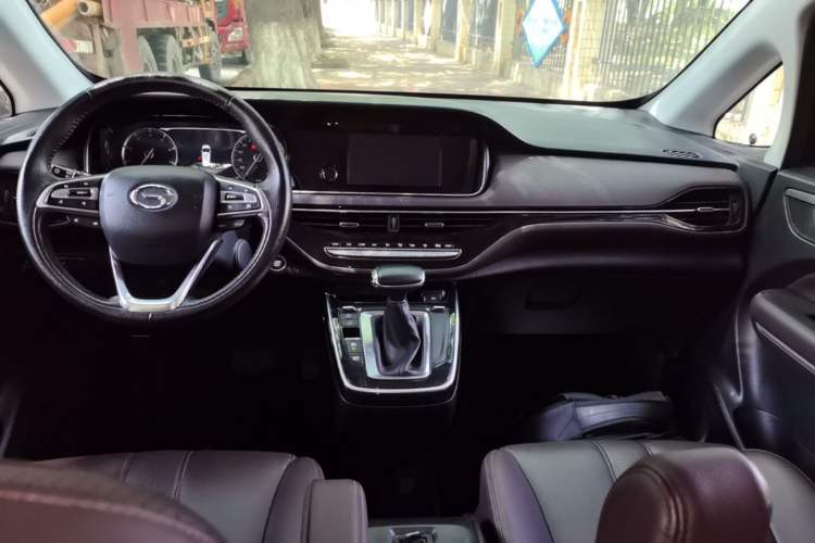 Used GAC Trumpchi M6 2019 270T DCT Luxury Edition (6-seater) China VI Center Console