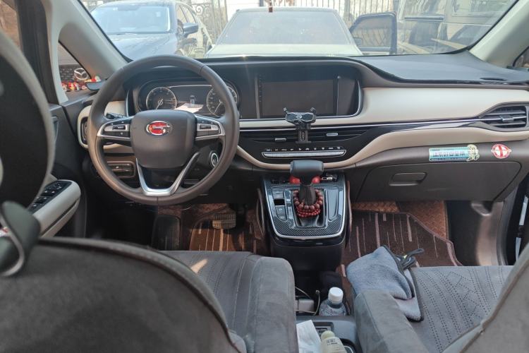 Used GAC Trumpchi M6 2019 270T DCT Elite Edition (7-seater) China VI Center Console