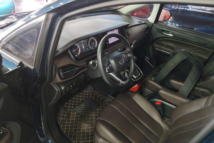 Used GAC Trumpchi M6 2019 270T DCT Luxury Edition (6-seater) China VI Driver Seat