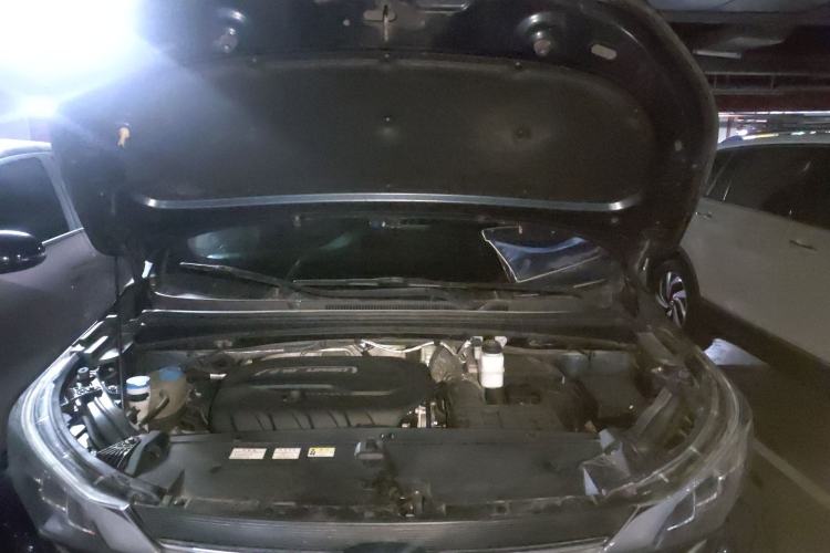 Used GAC Trumpchi M6 2019 270T DCT Prestige Edition (7-seater) China VI Engine Bay
