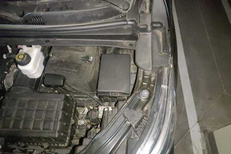 Used GAC Trumpchi M6 2019 270T DCT Prestige Edition (7-seater) China VI Engine Bay Left