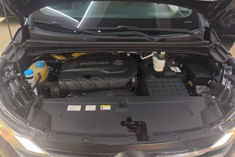 Used GAC Trumpchi M6 2019 270T DCT Luxury Edition (7-seater) China VI Engine Bay