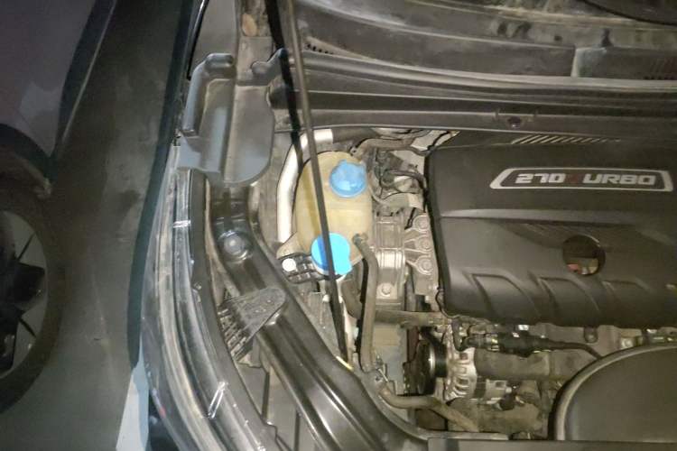 Used GAC Trumpchi M6 2019 270T DCT Prestige Edition (7-seater) China VI Engine Bay Right