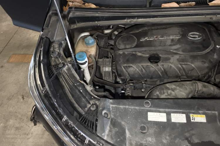 Used GAC Trumpchi M6 2019 270T DCT Luxury Edition (7-seater) China VI Engine Bay Right