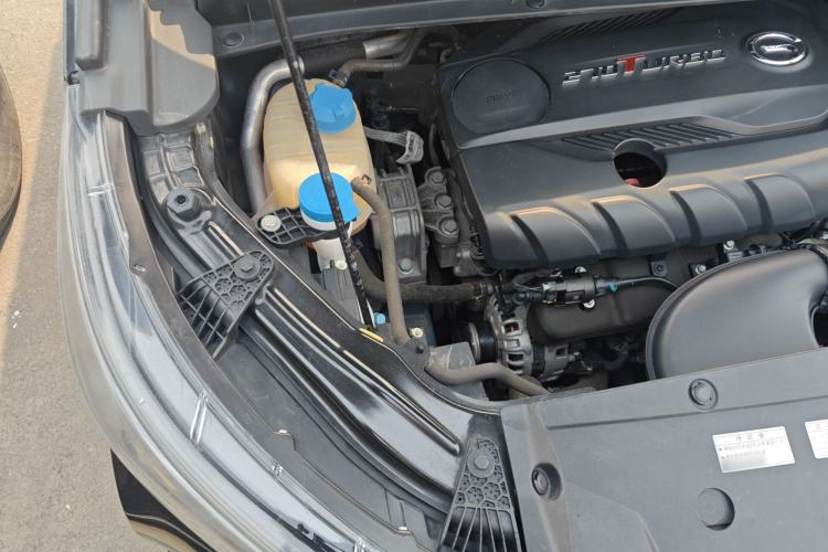 Used GAC Trumpchi M6 2019 270T DCT Elite Edition (7-seater) China VI Engine Bay Right