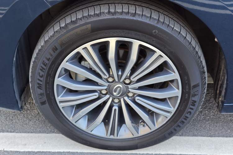 Used GAC Trumpchi M6 2019 270T DCT Luxury Edition (6-seater) China VI Exterior 9