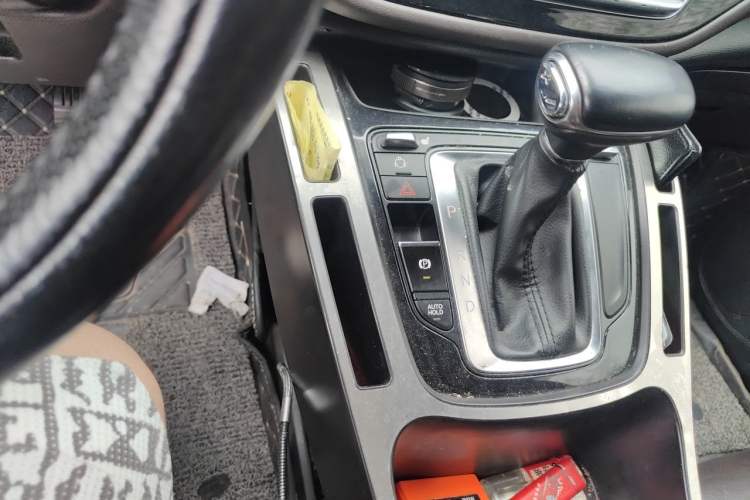 Used GAC Trumpchi M6 2019 270T DCT Prestige Edition (6-Seater) China VI Gear Lever