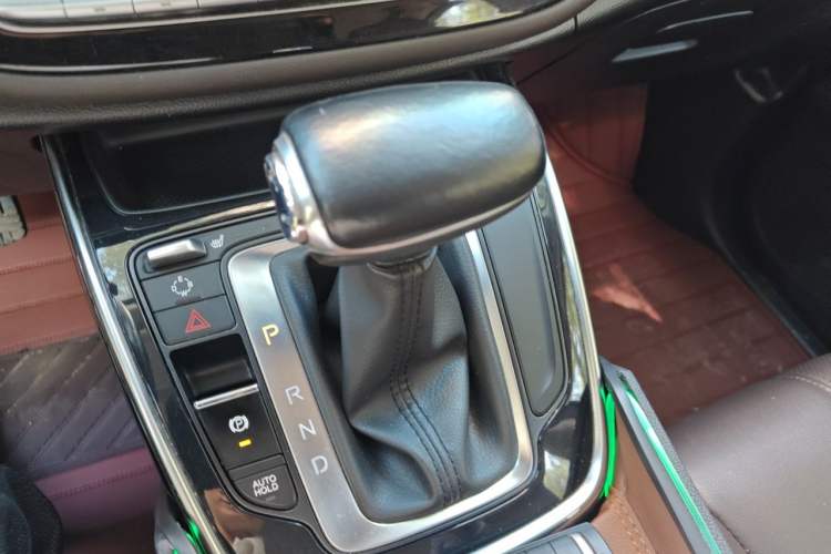 Used GAC Trumpchi M6 2019 270T Automatic Prestige Edition (6-seater) - China V Standard Gear Lever