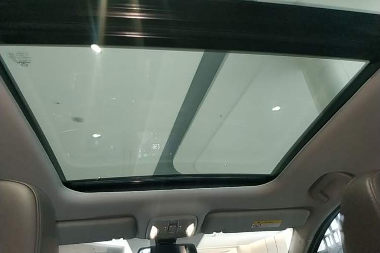 Used GAC Trumpchi M6 2019 270T DCT Prestige Edition (7-seater) China VI Headliner