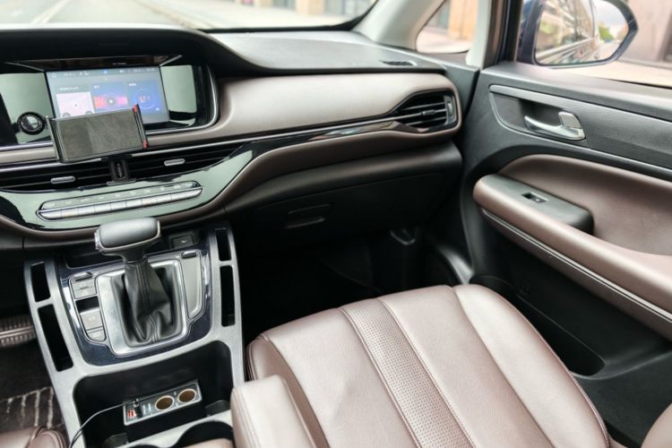 Used GAC Trumpchi M6 2019 270T DCT Luxury Edition (7-seater) China VI Interior 1