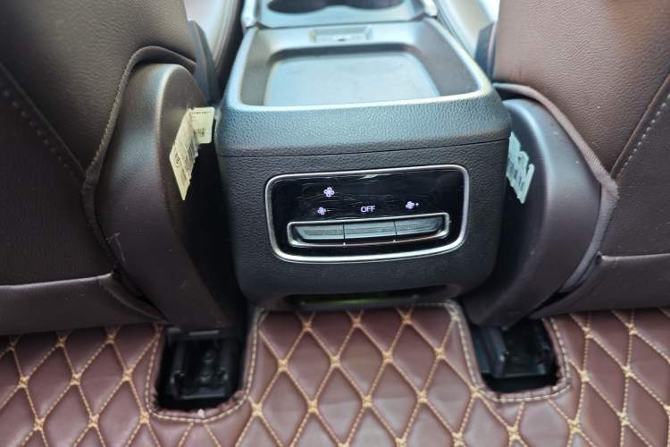 Used GAC Trumpchi M6 2019 270T DCT Luxury Edition (6-seater) China VI Interior 11
