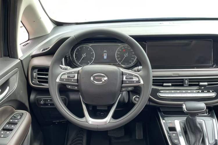 Used GAC Trumpchi M6 2019 270T DCT Luxury Edition (7-seater) China VI Interior 2