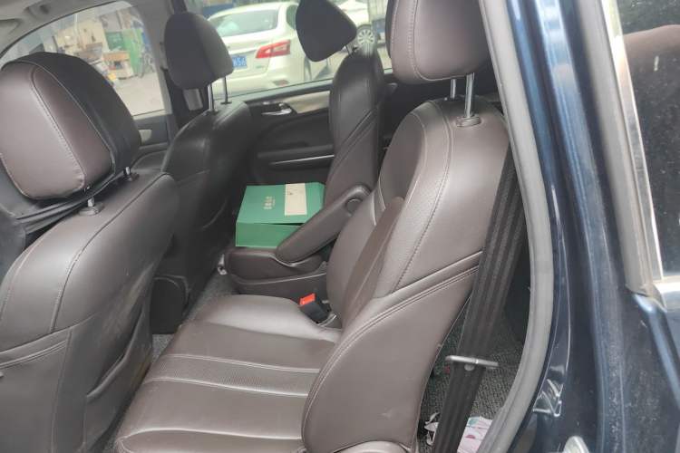 Used GAC Trumpchi M6 2019 270T DCT Prestige Edition (6-Seater) China VI Interior 4
