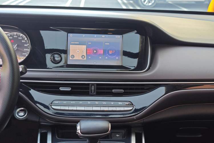 Used GAC Trumpchi M6 2019 270T DCT Luxury Edition (6-seater) China VI Interior 7