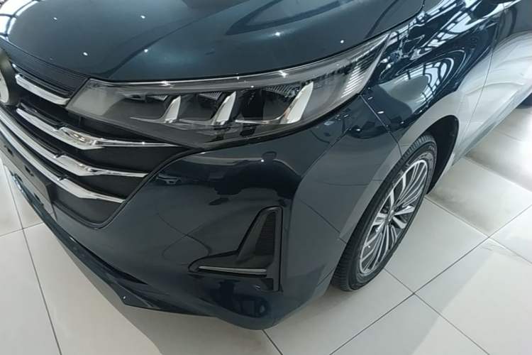 Used GAC Trumpchi M6 2019 270T DCT Prestige Edition (7-seater) China VI Left Front Headlight