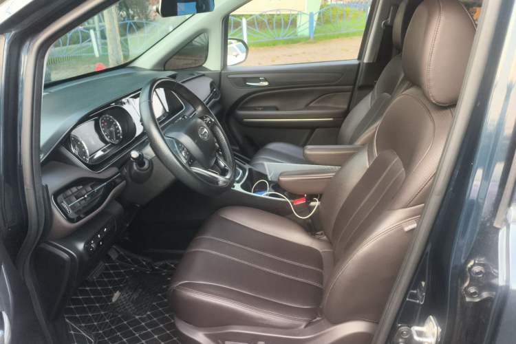 Used GAC Trumpchi M6 2019 270T DCT Luxury Edition (7-seater) China VI Left Front Seat